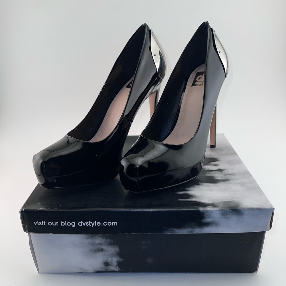 BNIB DV Dolce Vita Bianka Black Patent Leather Platform Heels Size 8.5